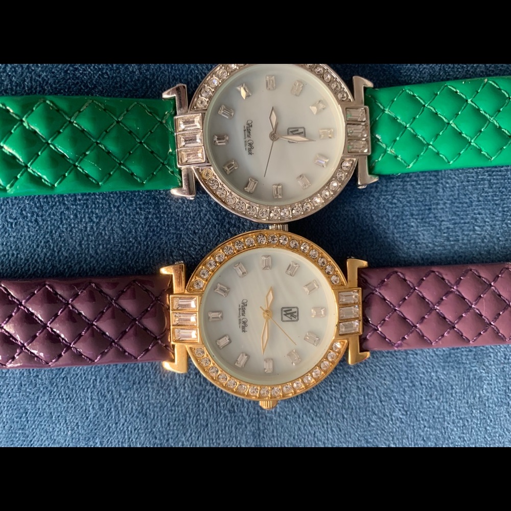 Set of 2 watches